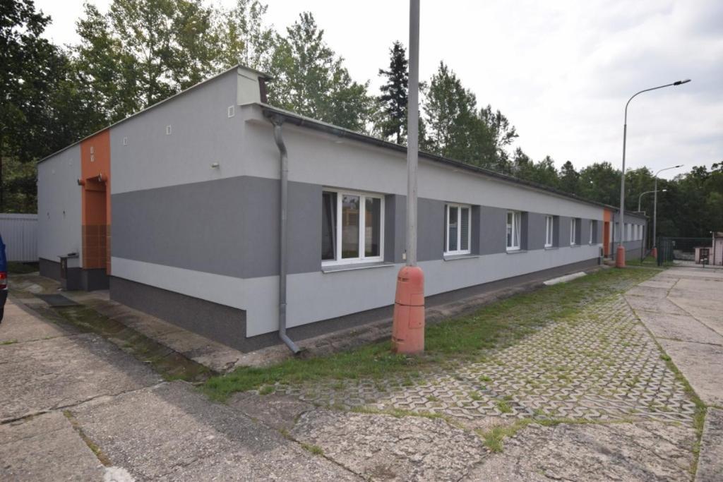 Apartmany A Ubytovani Premyslova, Hradec Králové エクステリア 写真