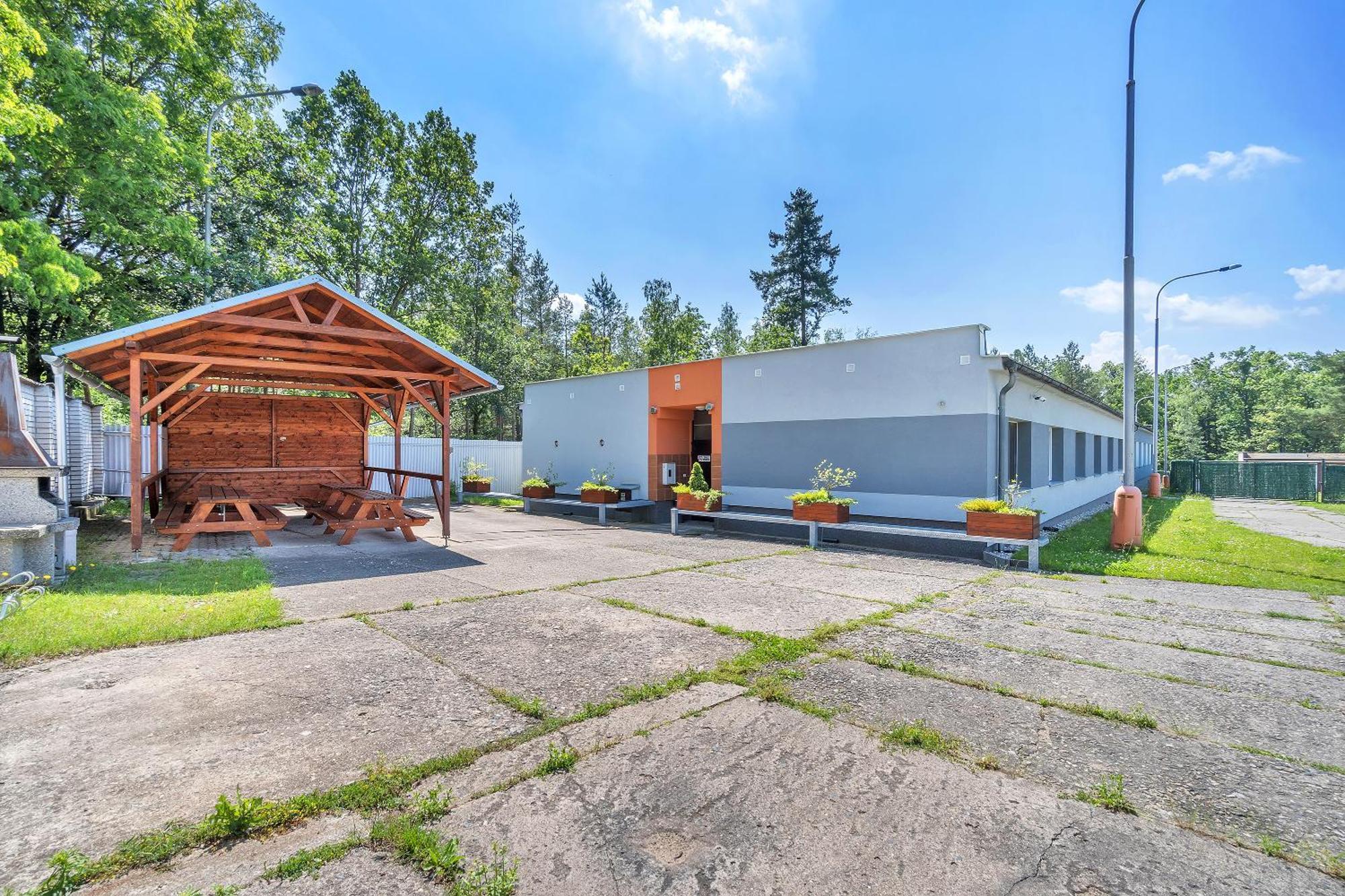 Apartmany A Ubytovani Premyslova, Hradec Králové エクステリア 写真