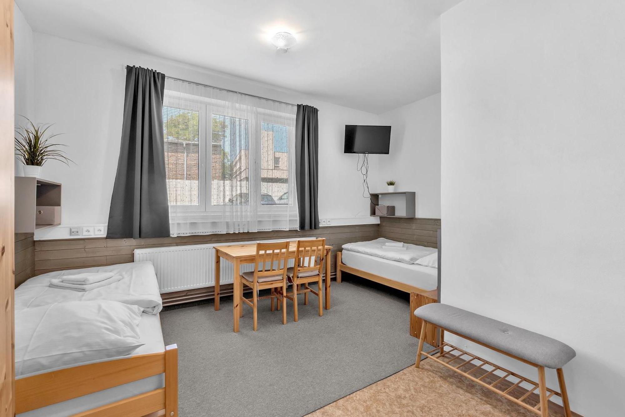 Apartmany A Ubytovani Premyslova, Hradec Králové エクステリア 写真